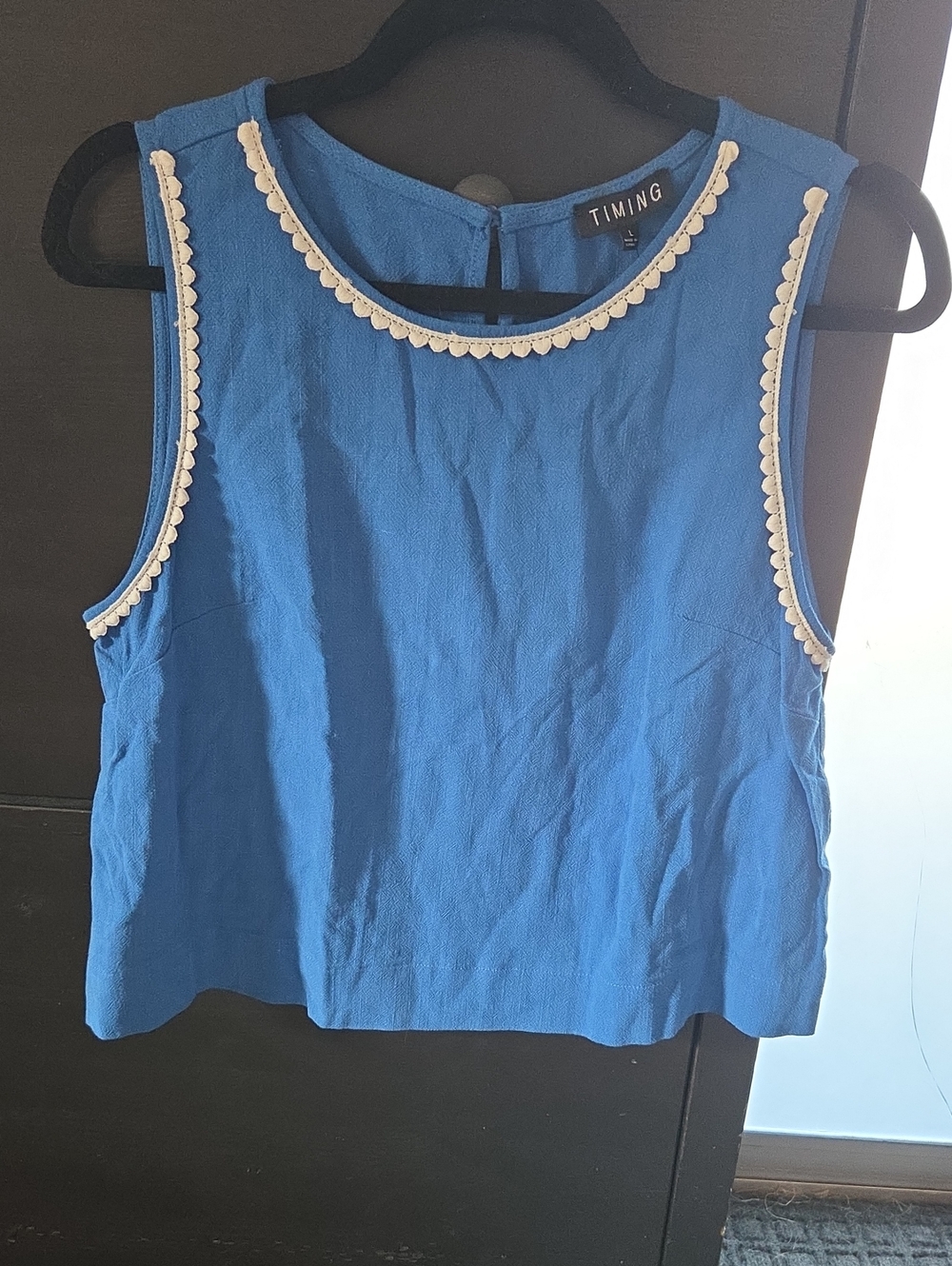New Timing Blue Sleeveless Tank With Contrast White Heart Scallop Detail Large